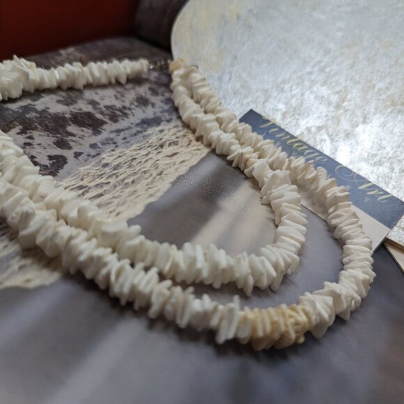 Shell Choker Necklace Bundle of 2 natural chards hand beaded vintage - Picture 11 of 12